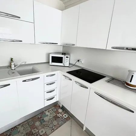 Apartment Juan Les Pins - 4 People - Near Sea - Swimming Pool Antibes